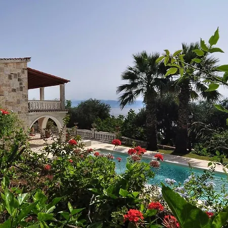 Ionian Garden - Pietra 贝尼蔡斯