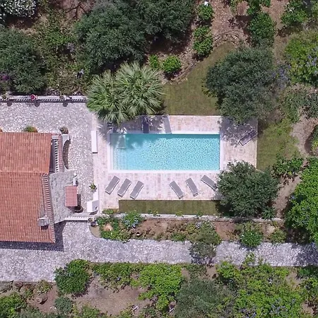 Ionian Garden - Pietra 贝尼蔡斯