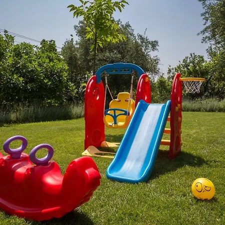 Vilă Ionian Garden - Pietra